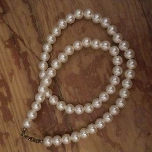 Pearl necklace